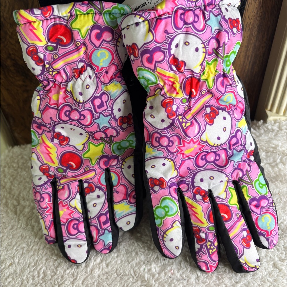 Bioworld Hello Kitty Colorful Kids Mittens - Picture 2 of 8